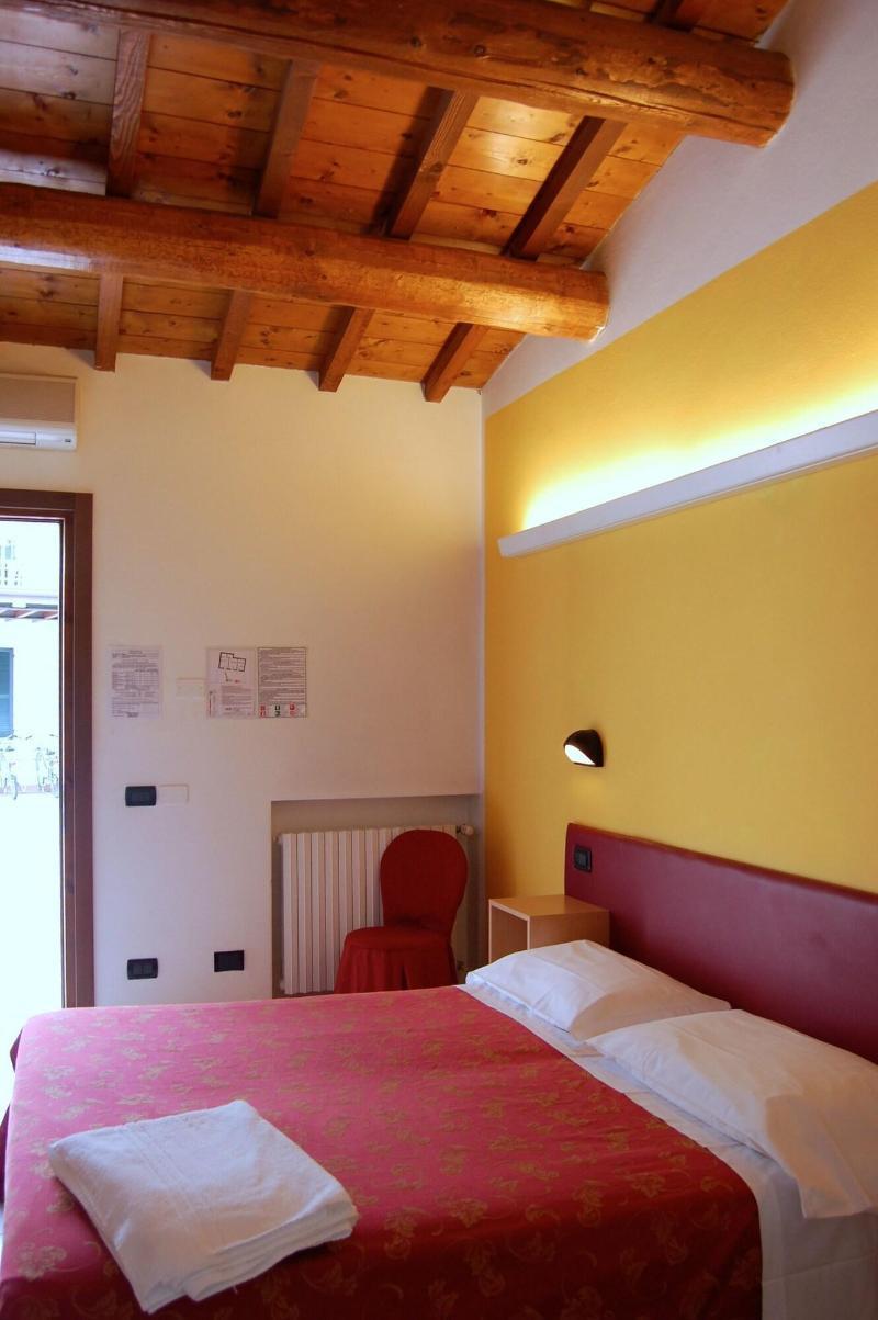 Abbazia Bed & Breakfast Mântua Exterior foto